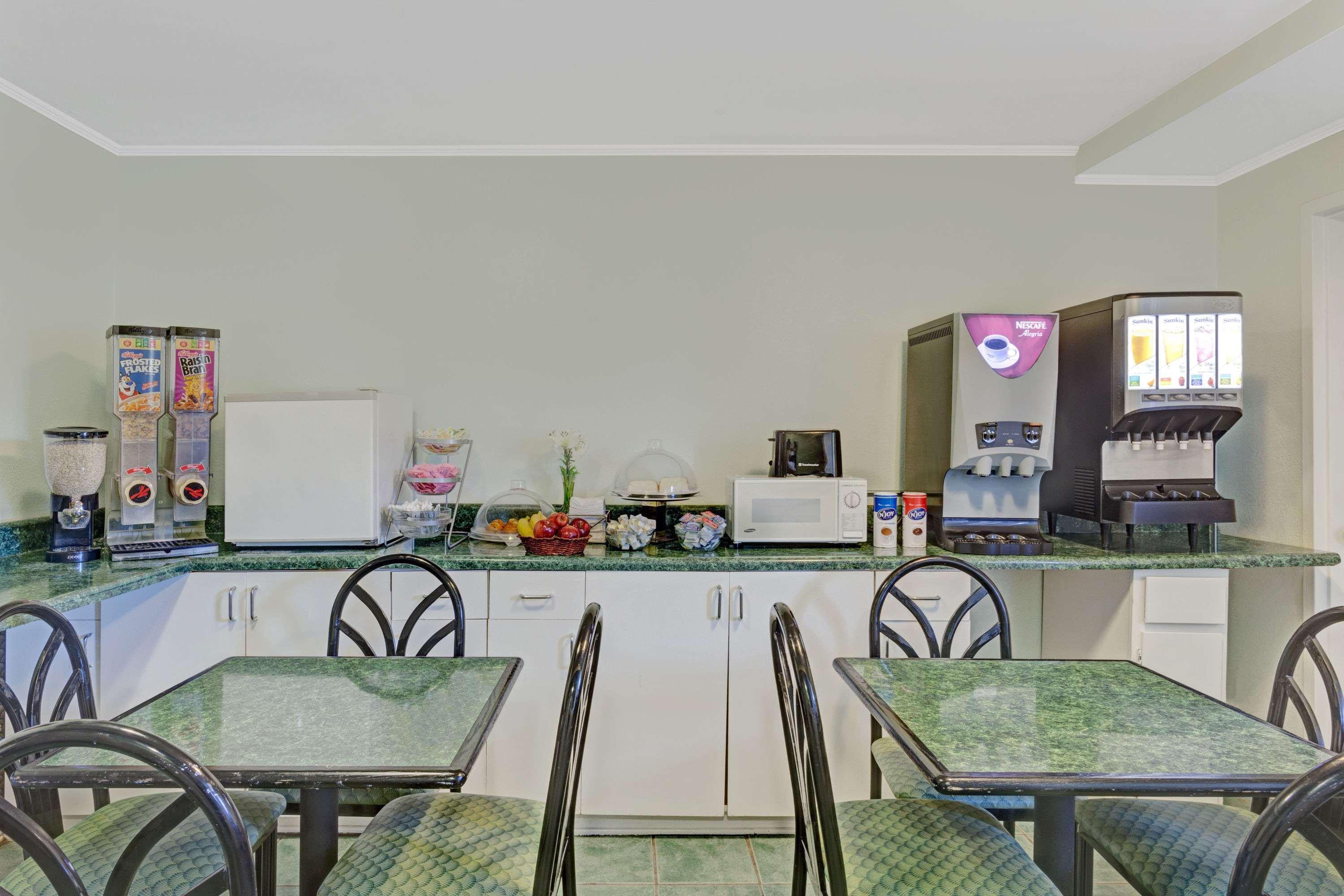 Travelodge By Wyndham Williamsburg Colonial Area Ngoại thất bức ảnh